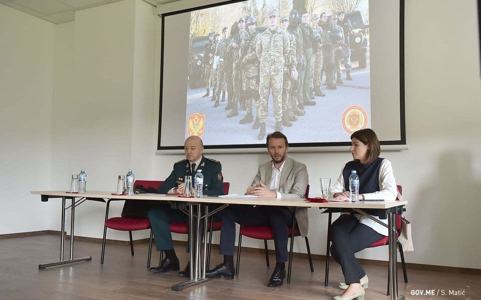 Konjević: Od naredne godine izdvajaćemo dva odsto BDP za odbranu