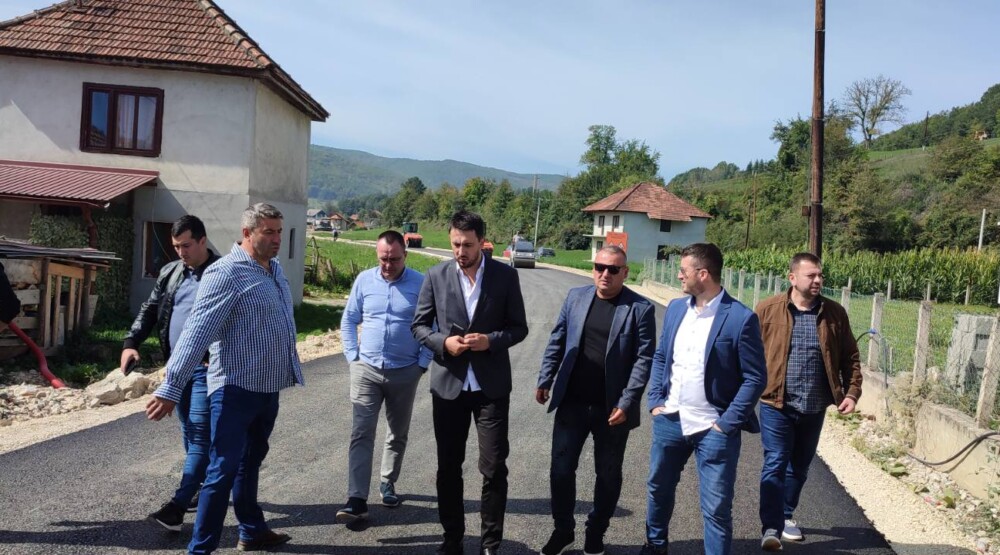 Počelo asfaltiranje puta Gubavač – Bistrica u Bijelom Polju