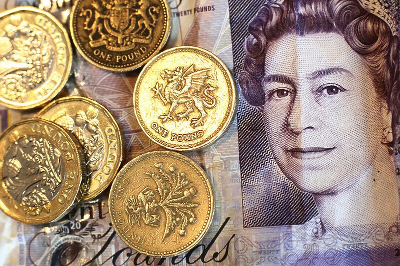 Šta se sve mijenja u Velikoj Britaniji nakon kraljičine smrti: Riječi državne himne, izgled novčanica…