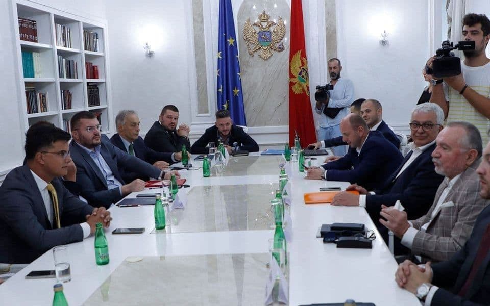 Traže kompromis za mandatara