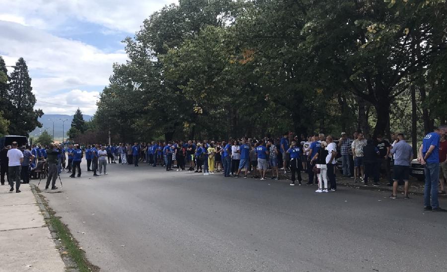 Protest ispred fabrike u Nikšiću: EPCG što prije da preuzme Željezaru