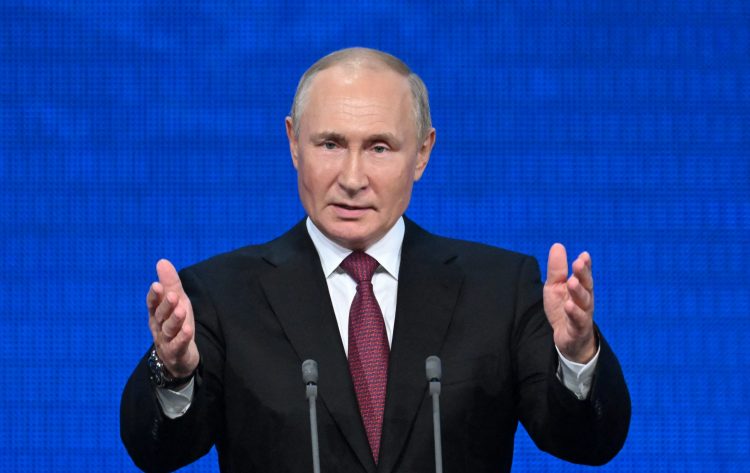 Putinovo obraćanje naciji kasni, britanski general kaže da u Kremlju vlada haos
