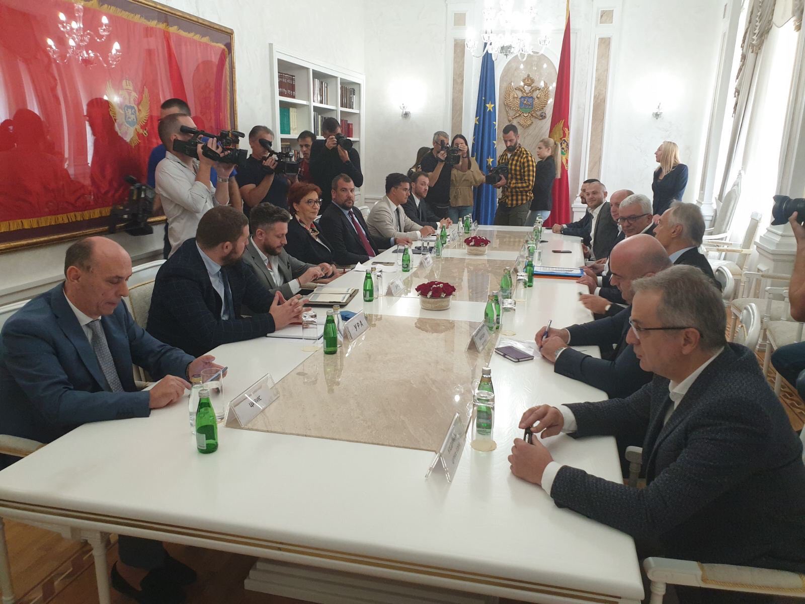 VRIJEME CURI, A POTPISA JOŠ NEMA: Verbalni dogovor nije dovoljan da Lekić postane mandatar?