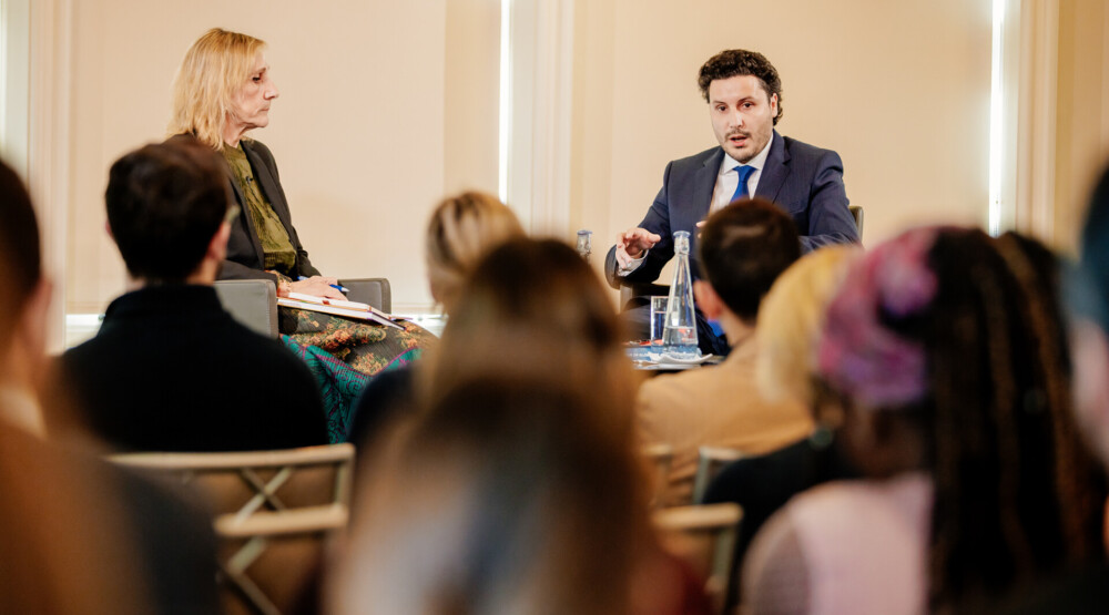 Abazović održao predavanje i predstavio svoju novu knjigu na Univerzitetu Kolumbija u Njujorku
