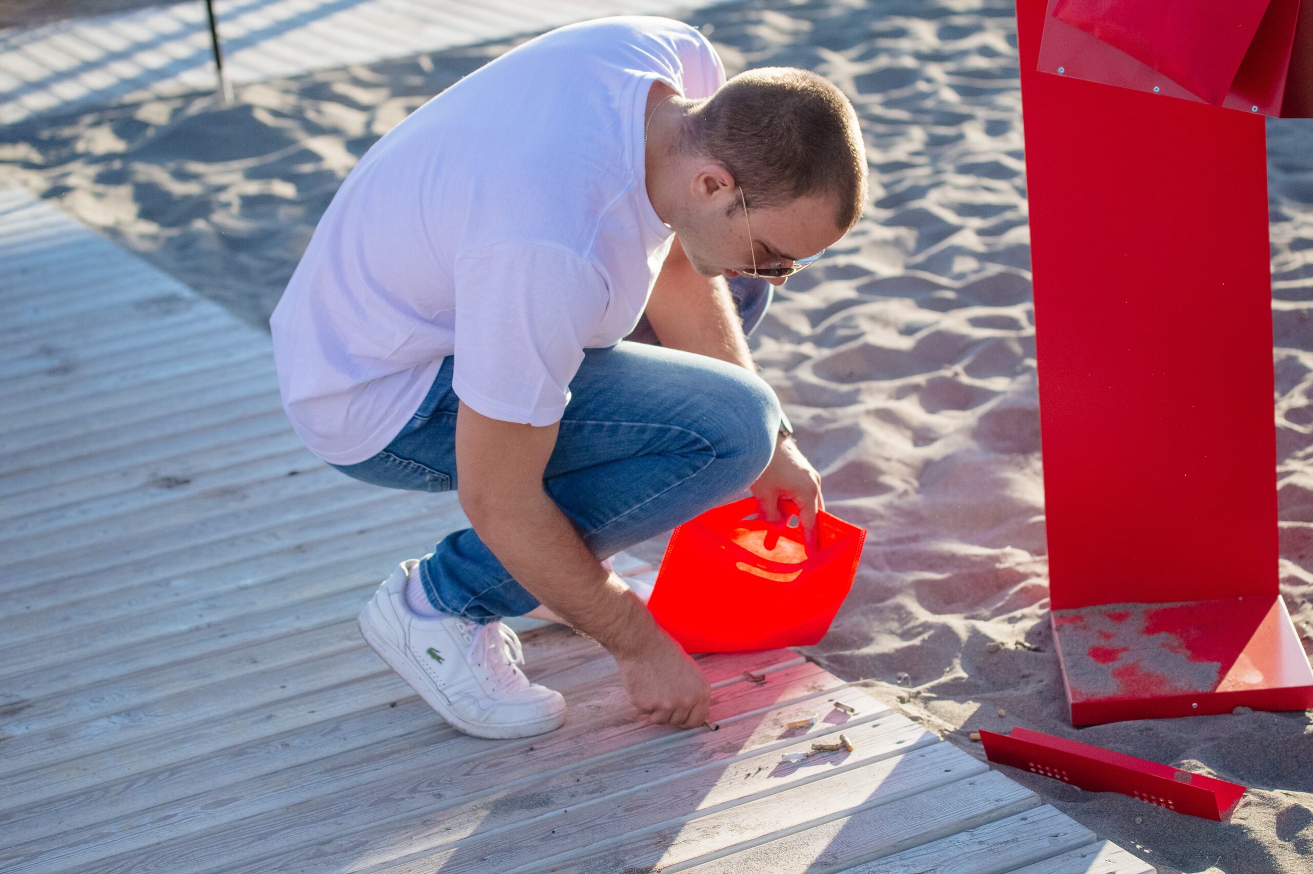Clean up Day u Ulcinju: Philip Morris u volonterskoj akciji povodom Svjetskog dana čišćenja