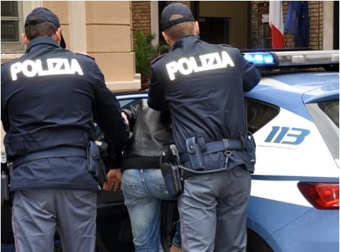 U Italiji uhapšen Crnogorac: Drogu krio u bunkeru ispod kade
