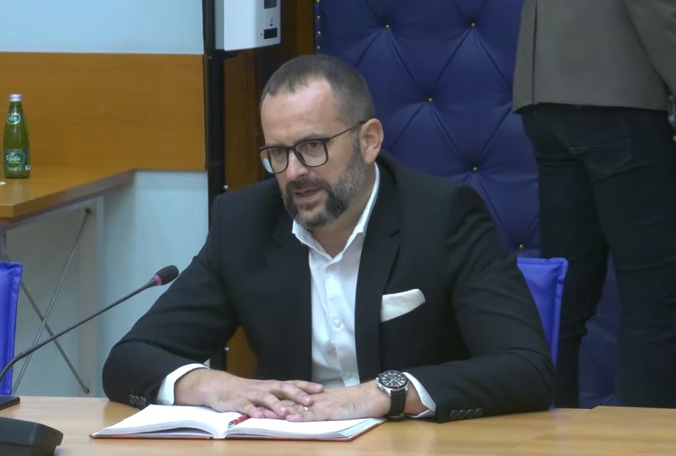 Vukčević: Odgoditi izbore zbog situacije sa Ustavnim sudom