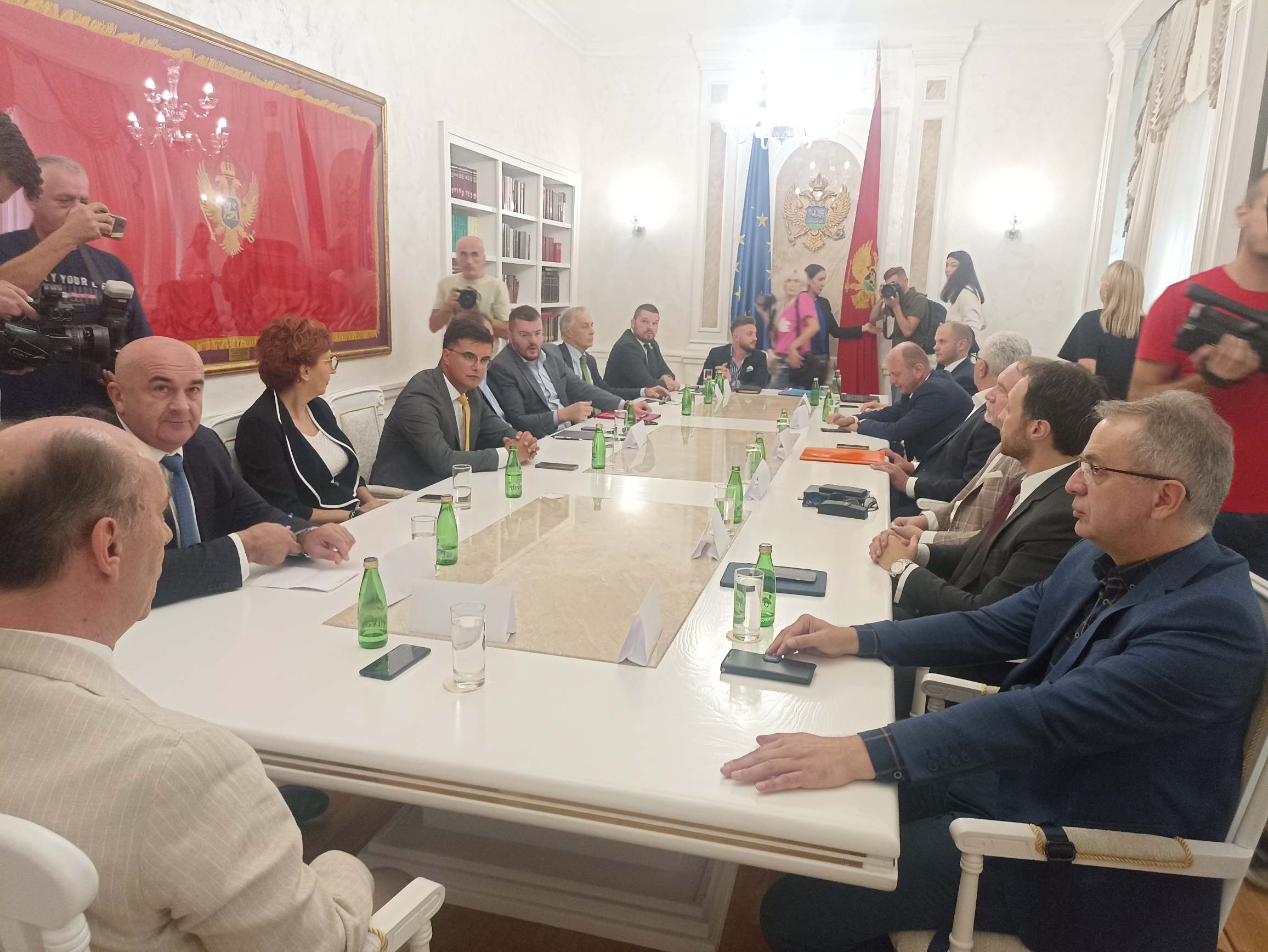 Sjutra još jedan sastanak stare parlamentarne većine