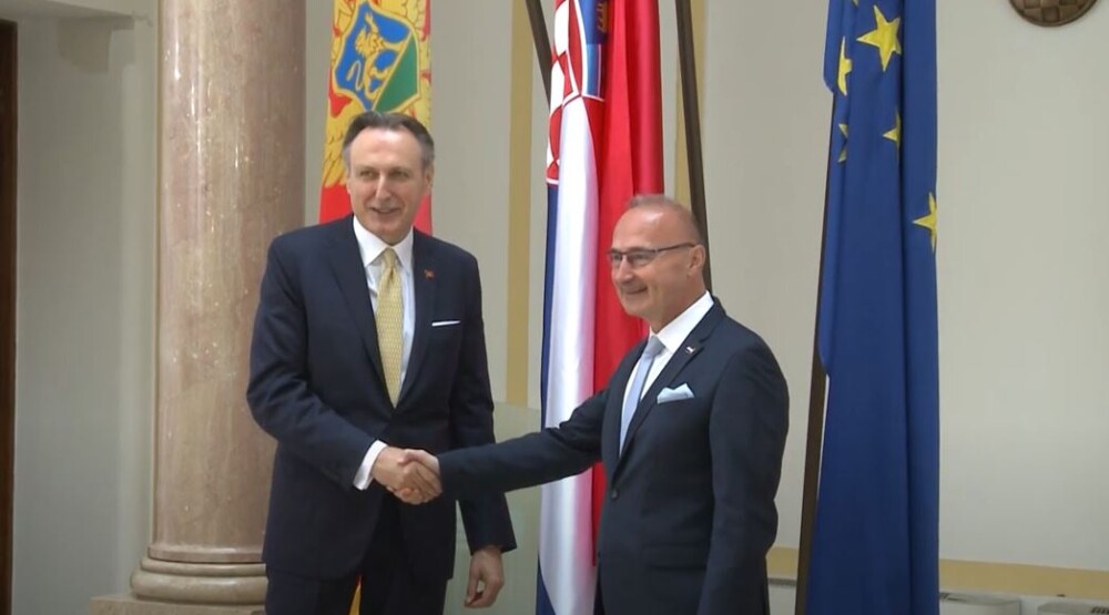 Hrvatska i crnogorska diplomatija osudile odlikovanje SPC Šešelju: Pitanje koje treba sve da zabrine