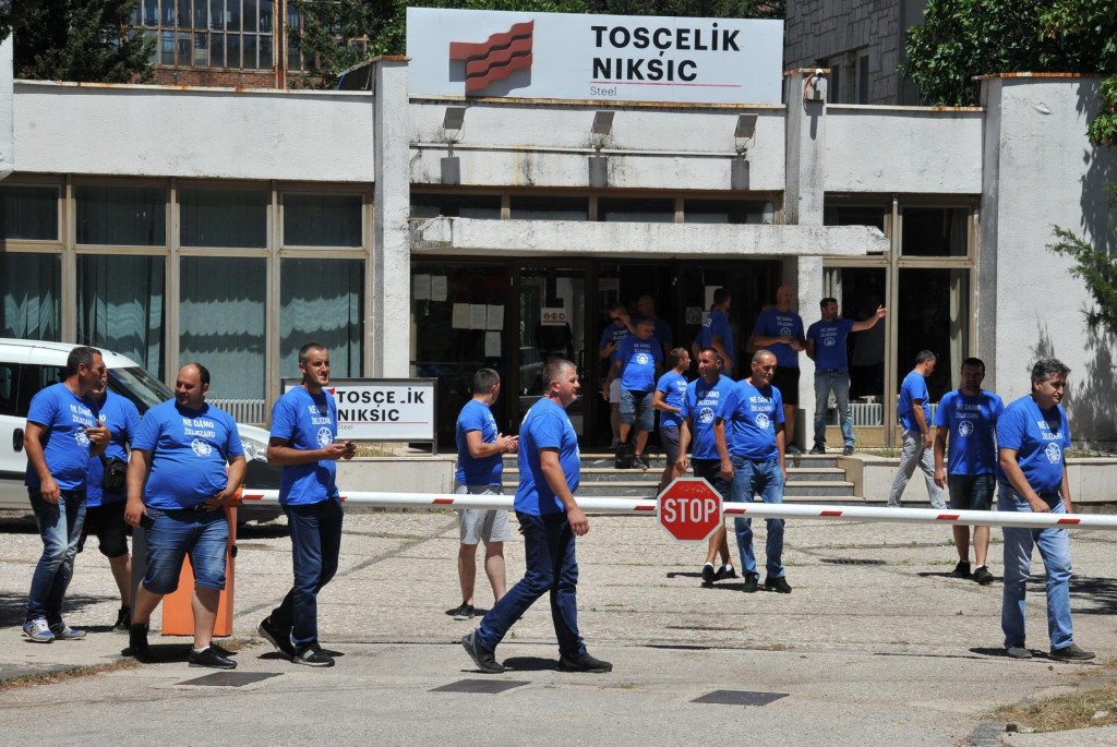 Radnici Željezare poručili: Toščelik više neće kročiti u fabriku