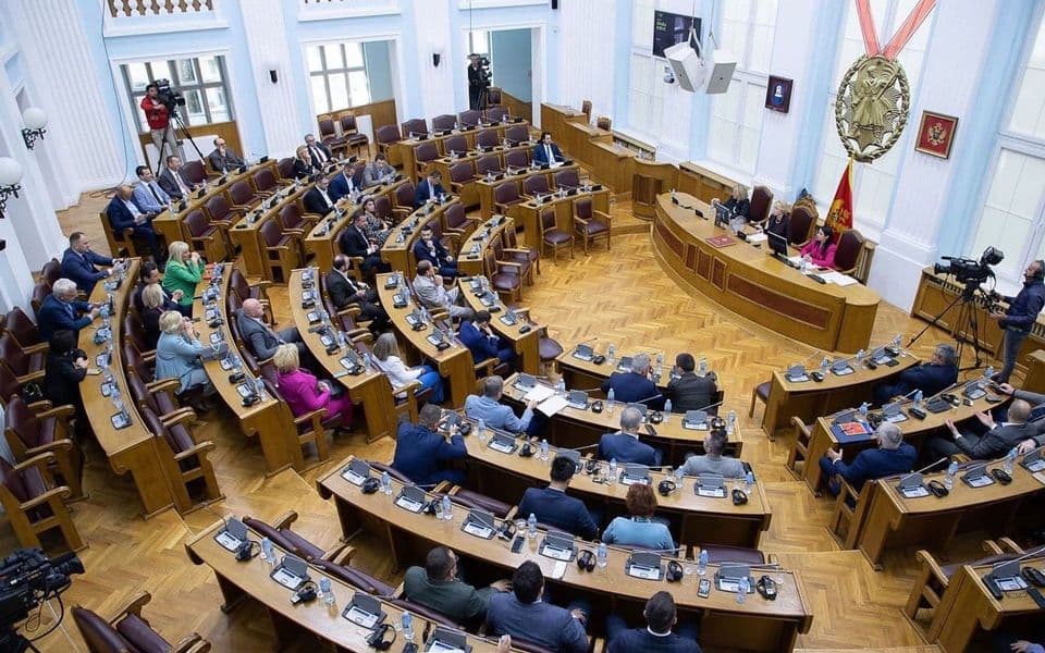 Skupština na prvoj redovnoj sjednici usvojila tri predloga zakona