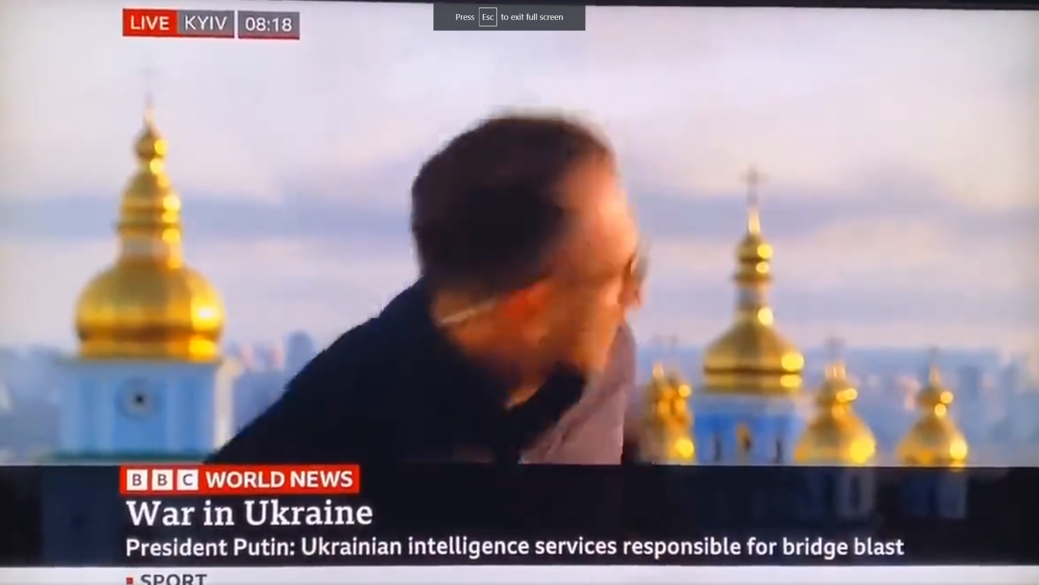 VIDEO Raketni napad uživo: Eksplozija u Kijevu prekinula javljanje uživo reportera BBC