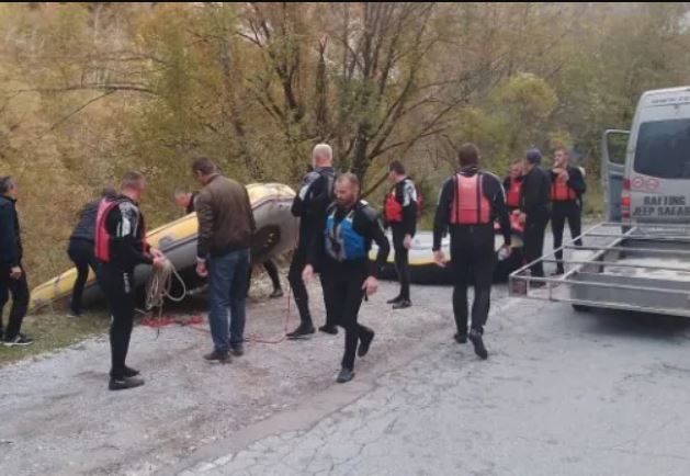 Direktor Regionalnog ronilačkog centra apeluje: Zaustavite radove u koritu Tare dok se potraga ne završi