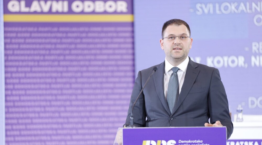 Anđušić: Abazović i ministri manipulišu Izvještajem EK, potcjenjujući inteligenciju građana