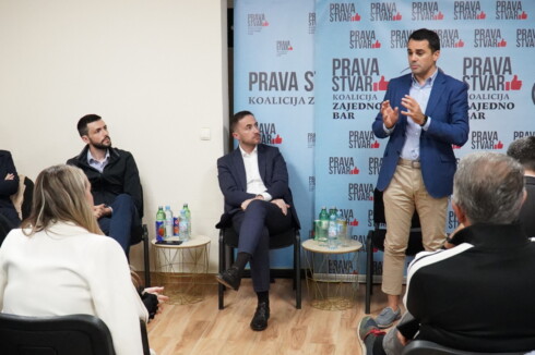 U Šušnju održana tribina pobjedničke Koalicije Prava stvar- Zajedno Bar!
