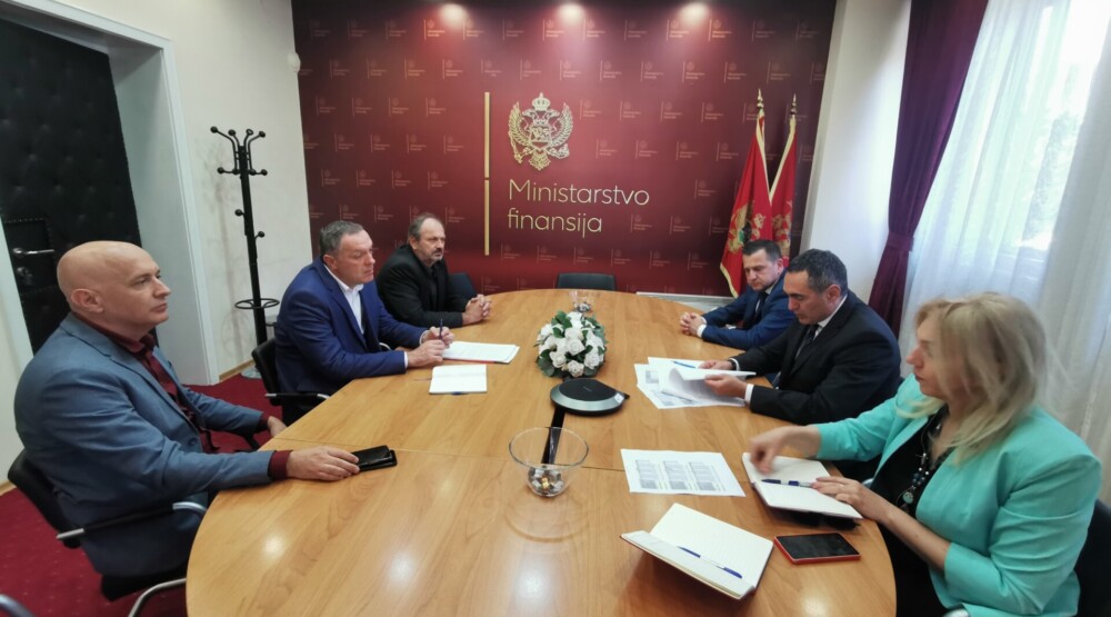 Ako nastavnici sruše ponudu, biće protesta