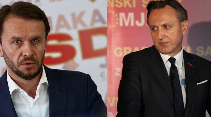 Konjević i Krivokapić sa hrvatskim zvaničnicima otkrivaju spomen ploču u Morinju