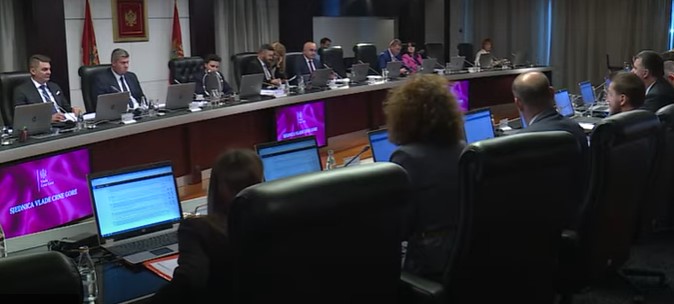 UŽIVO Sjednica Vlade: Akcize se, umjesto 50, umanjuju za 40 odsto