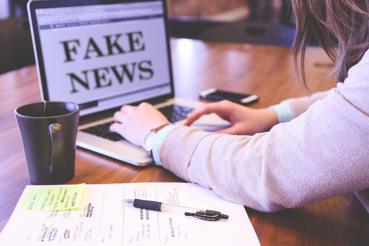 U Turskoj usvojen zakon kojim se uvodi zatvor za dezinformacije