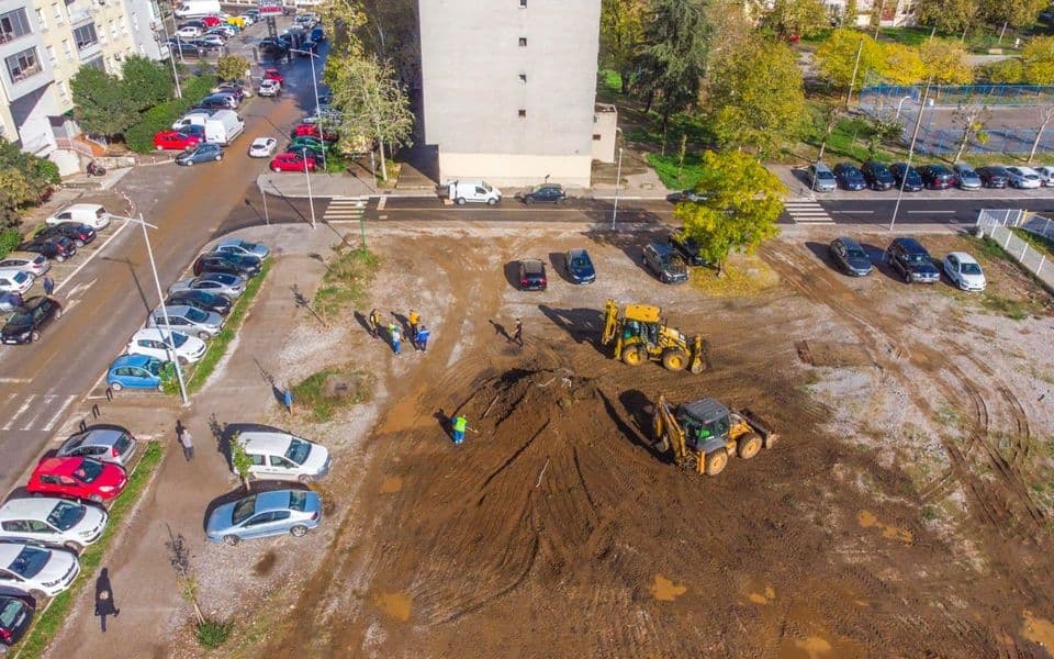 Vuković najavio: Uskoro još 90 besplatnih parking mjesta u Bloku VI