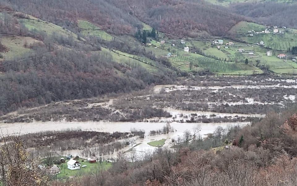 Tara se izlila u Kaludri i Gojakovićima
