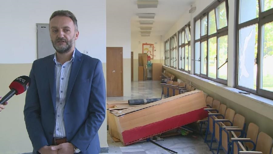 Vandali u OŠ Štampar Makarije polomili prozore i inventar