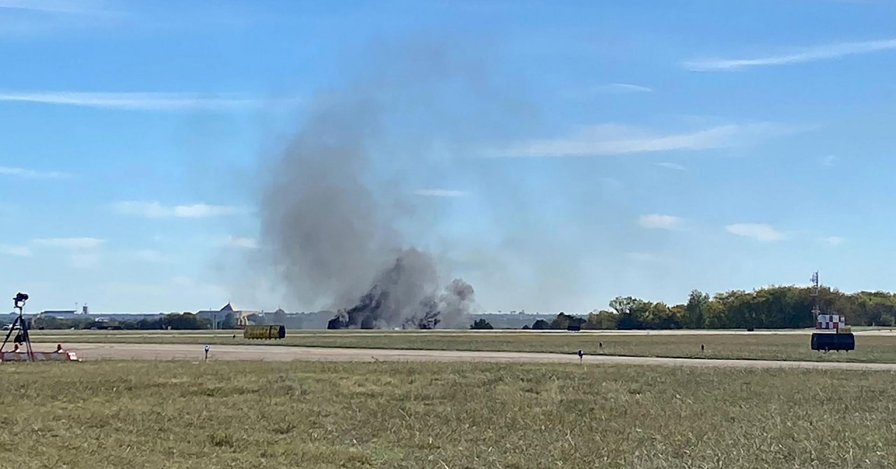 U sudaru aviona koji se sinoć dogodio u Teksasu poginulo šest osoba