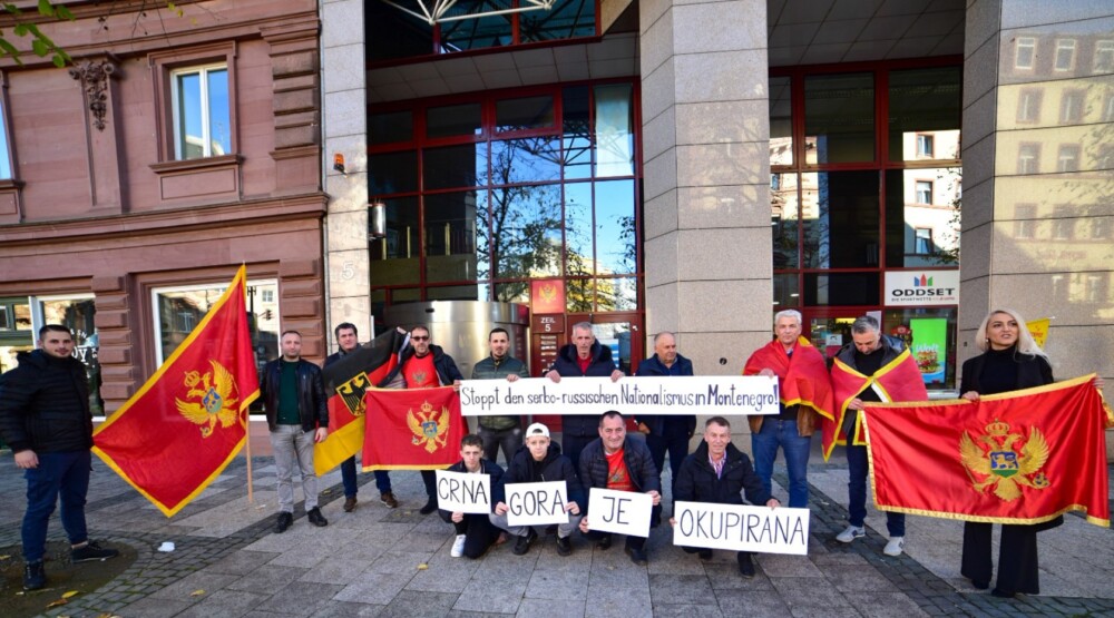 Skup crnogorske dijaspore u Frankfurtu: Podržavamo protest slobodnomislećih građana Crne Gore