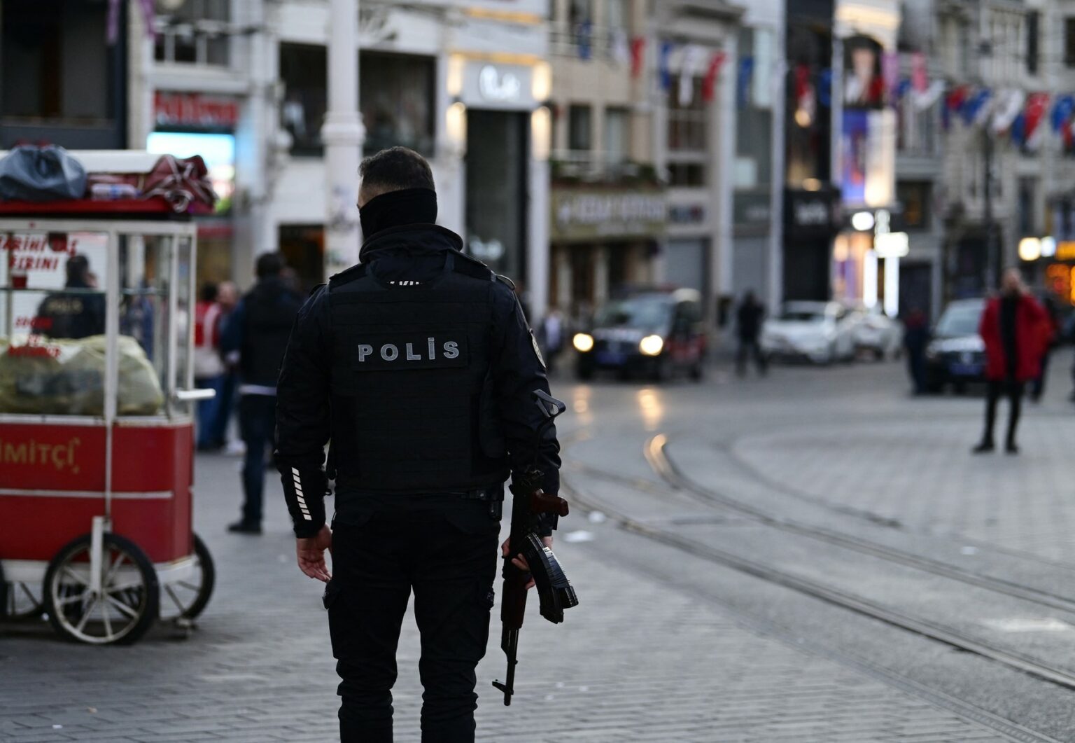 Horor u Istanbulu: Nakon eksplozije pucnjava u metrou