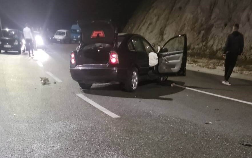 Saobraćajna nezgoda na Brajićima: Sudar automobila i autobus ima više povrijeđenih