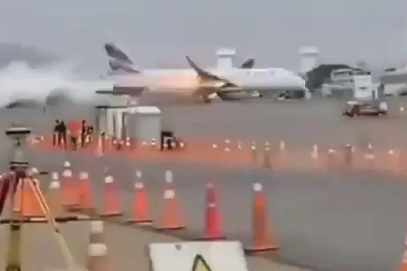 Objavljen snimak sudara aviona i vatrogasnog vozila na aerodromu u Peruu