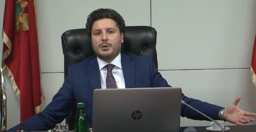 Abazović: Za grijanje u školama kriv onaj ko je planirao budžet