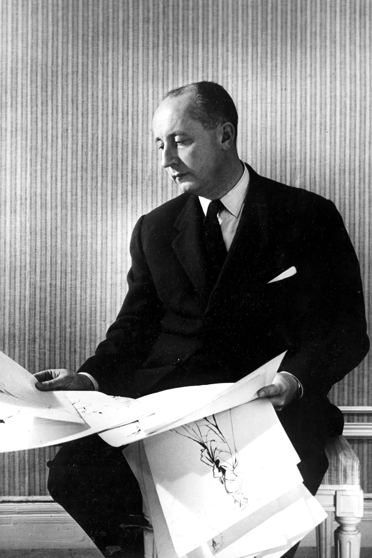 FASHION GURU – Christian Dior