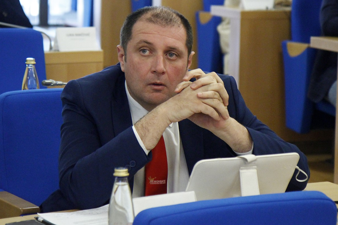Čađenović odgovorio Vujičić: CEDIS vodi računa o svakom korisniku, do kraja godine podnijećemo zahtjev Opštini Mojkovac