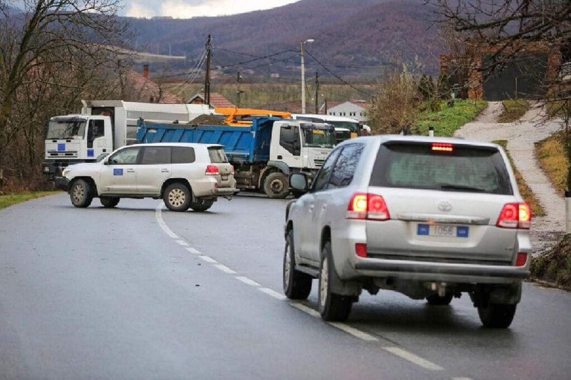 I jutros barikade na sjeveru Kosova, djeca neće ići u školu do daljnjeg