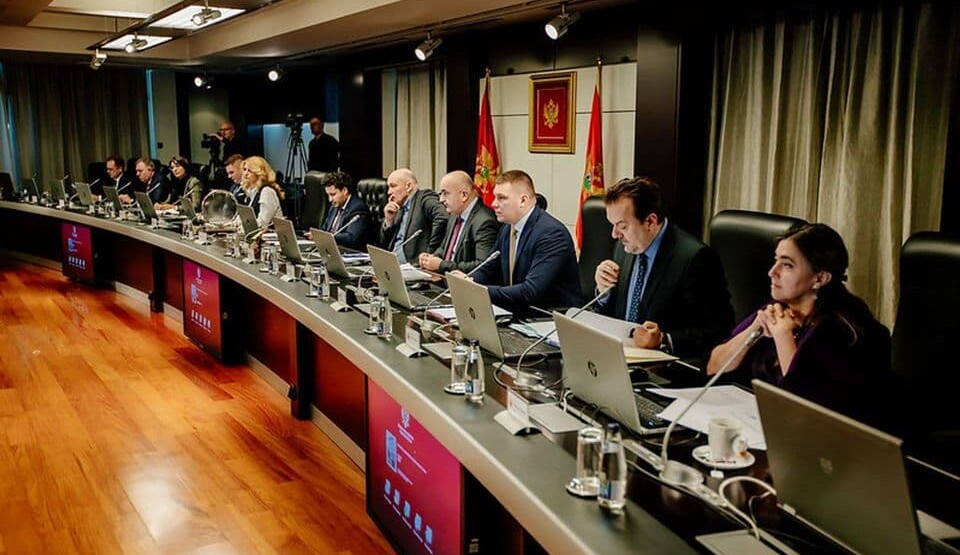 Vlada se prepala da će Bato Carević tužiti državu