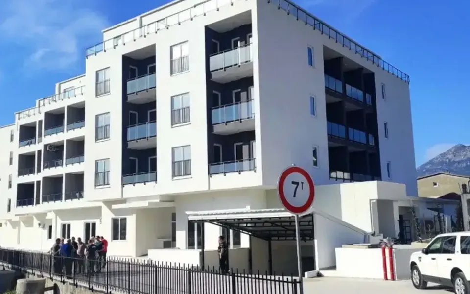 Budvanski penzioneri još čekaju na useljenje, najavili protest