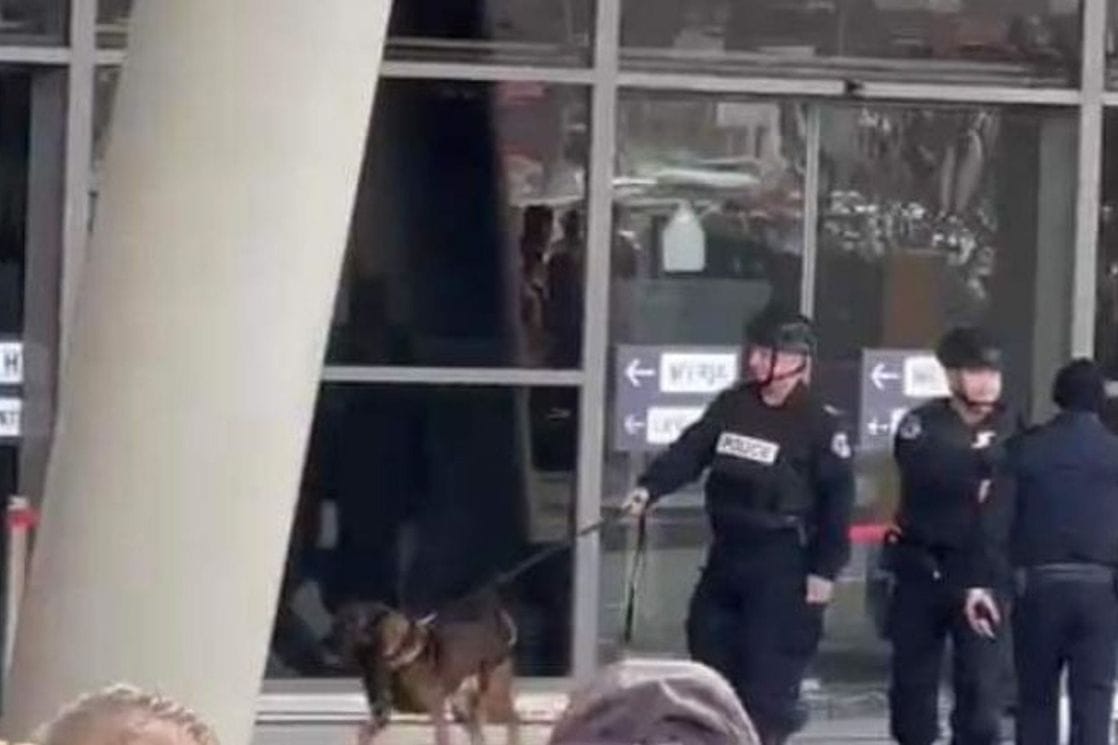 Priština: Ljudi evakuisani, aerodrom hitno zatvoren, na licu mjesta je policija