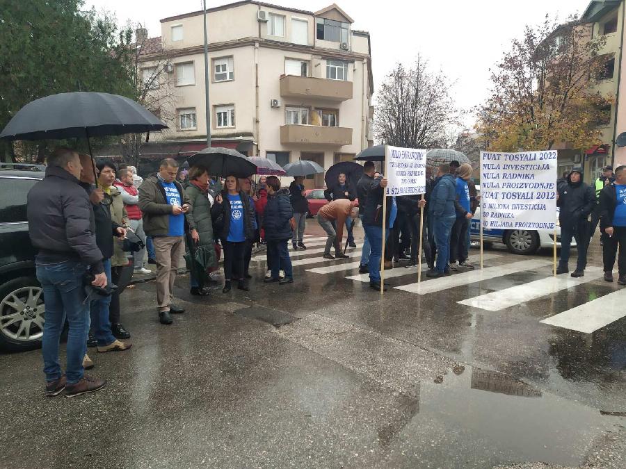 PROTEST RADNIKA ŽELJEZARE – EPCG i Vlada da okončaju našu agoniju