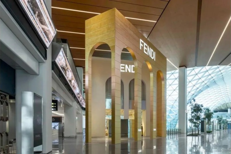 FENDI PREDSTAVIO KONCEPT LUKSUZNE PRODAVNICE SA TRI VIP SOBE U DUBAIJU