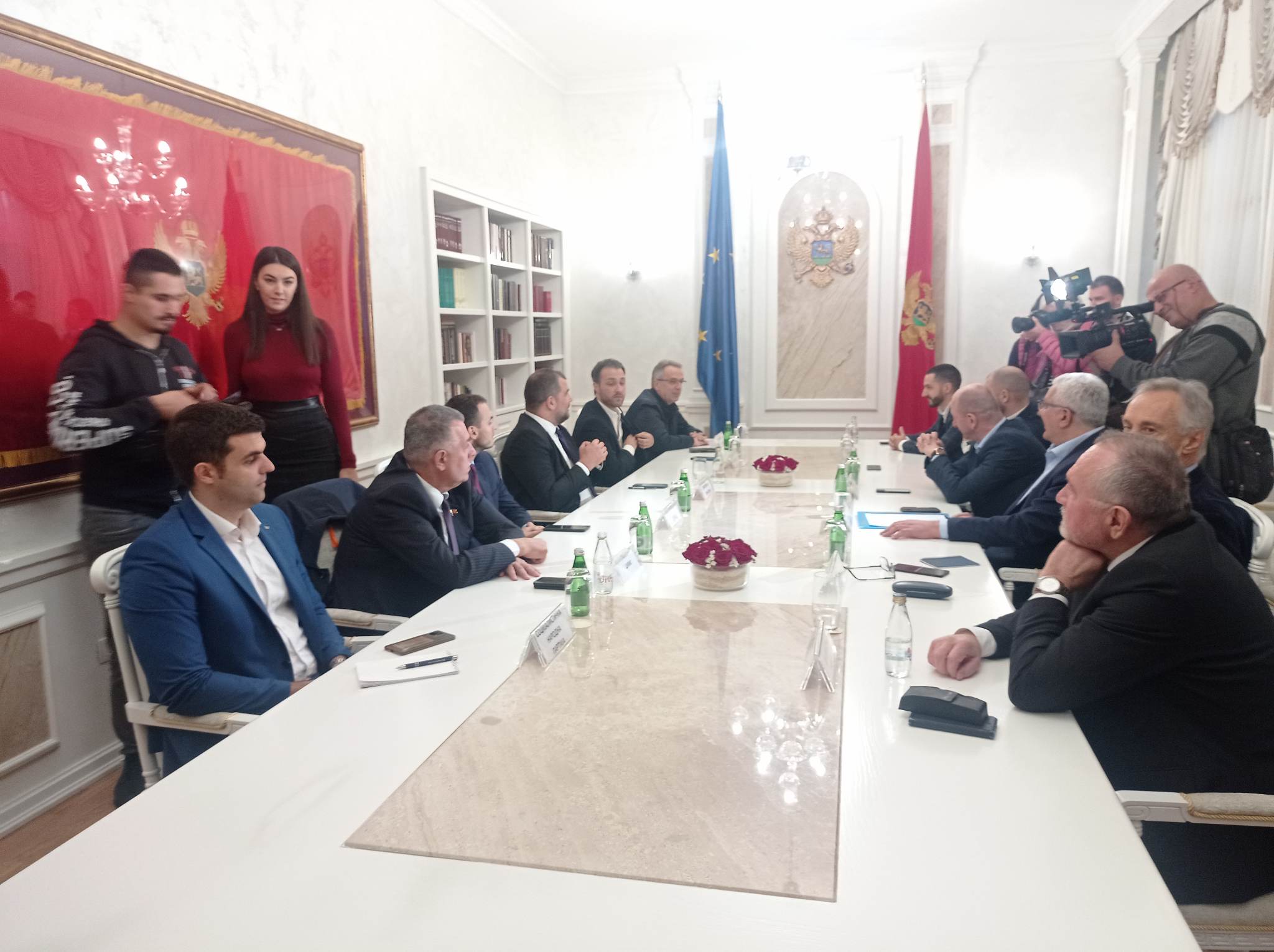 Većina danas neće slati Đukanoviću potpise podrške Lekiću