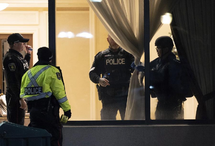 Petoro mrtvih u pucnjavi u predgrađu Toronta