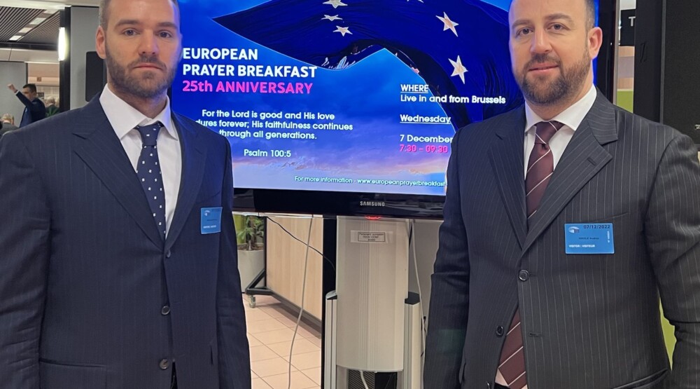 Nikolić i Rakočević na Molitvenom doručku za Evropu u Briselu