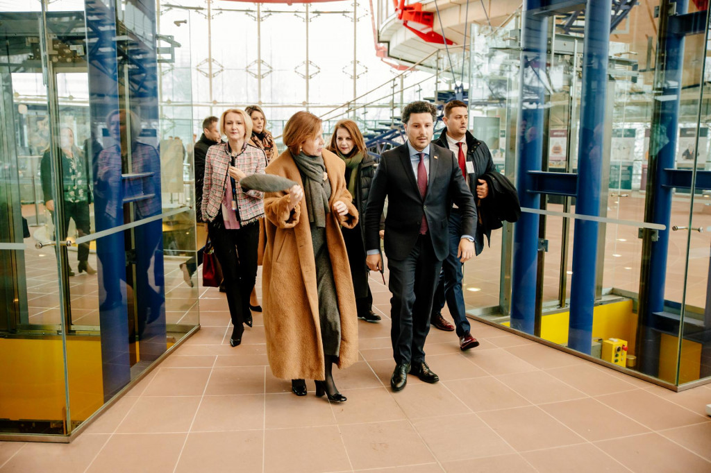 Abazović i Novaković-Đurović: Građani zaslužuju da pravdu ostvaruju u svojoj matičnoj državi