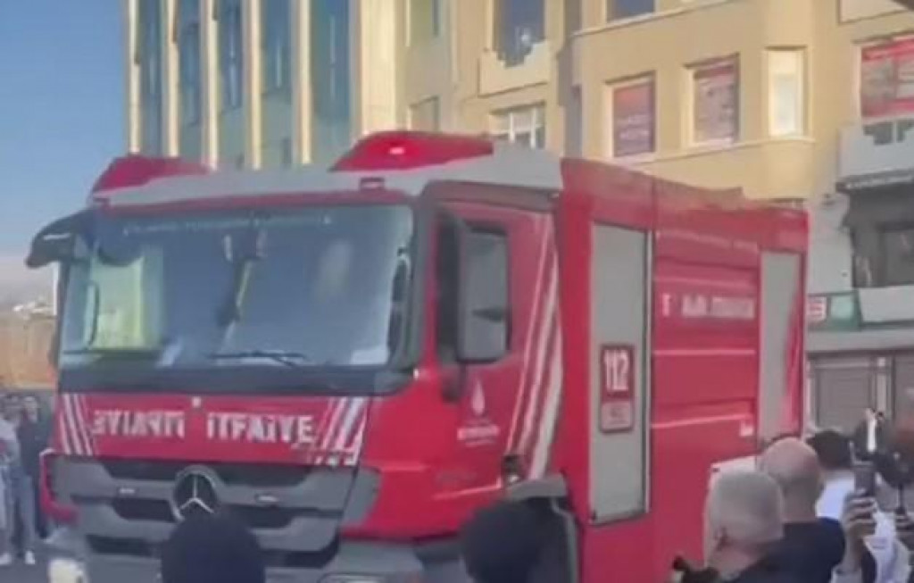 Teroristički napad u Turskoj: Ranjeno osam policajaca i jedan civil