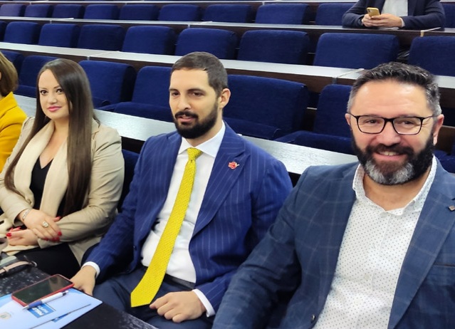 Barske Demokrate: Podrška amandmanu da se studenti, đaci i zaposleni oslobode plaćanja putarine za Sozinu