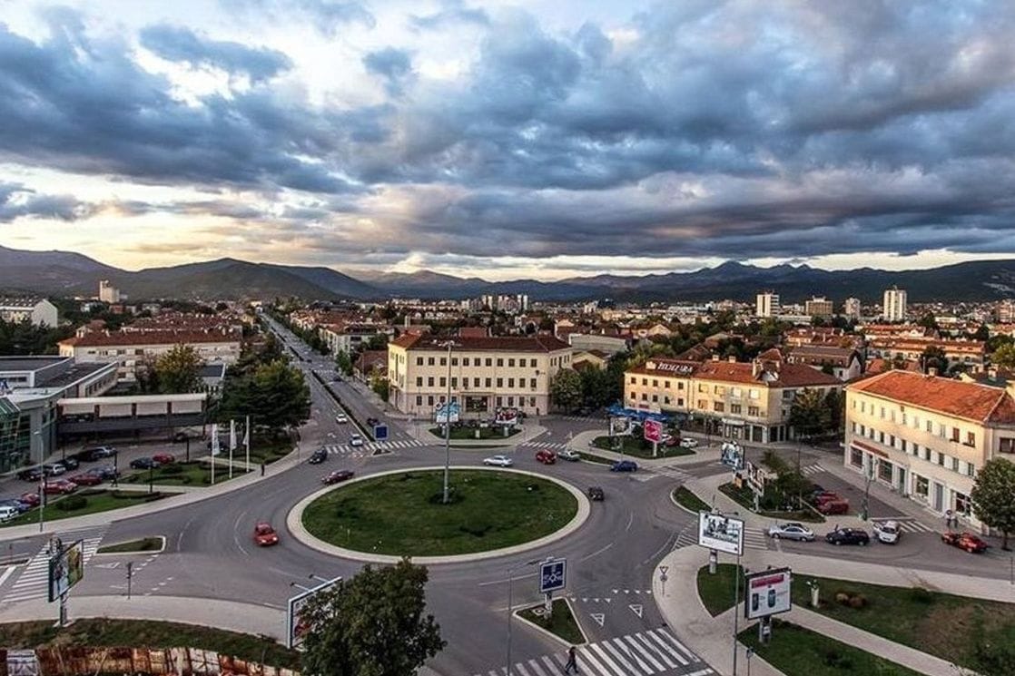 U Solar gradnji vrše pritisak na zaposlene da daju potpise podrške DF-u i Demokratama?