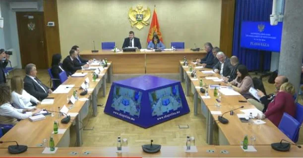Kovač: Sporazum jednostran, nije ravnopravno obuhvatio sve strane; Radunović: Đukanović sa “Lorom 3” napravio politički dil