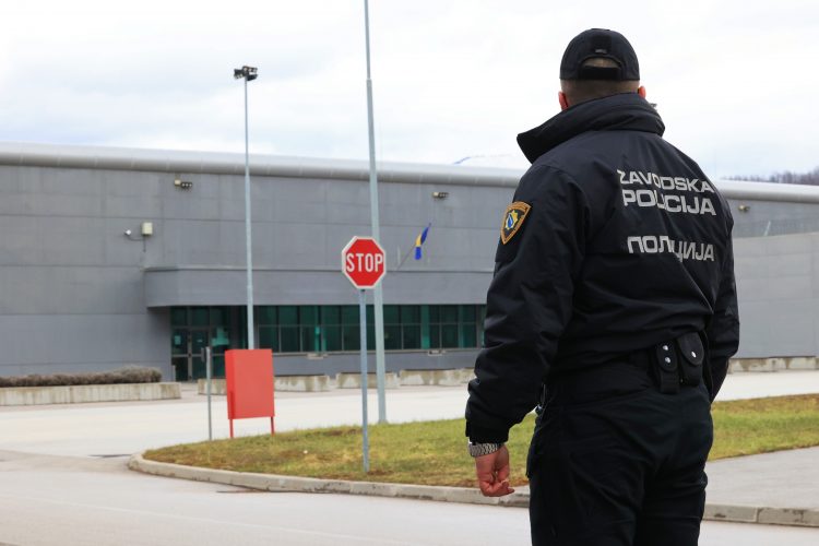 Narkobos iz Trebinja zašio sebi usta u zatvoru