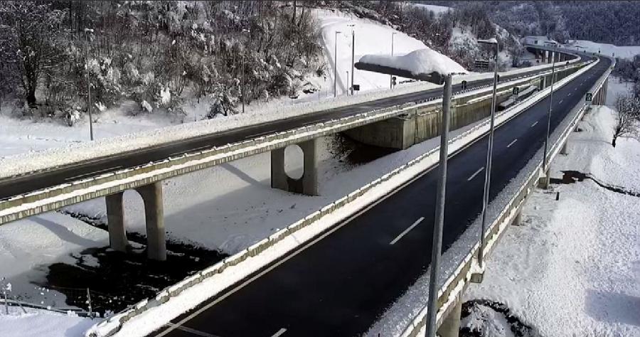 Očišćen auto-put, saobraćaj se odvija nesmetano